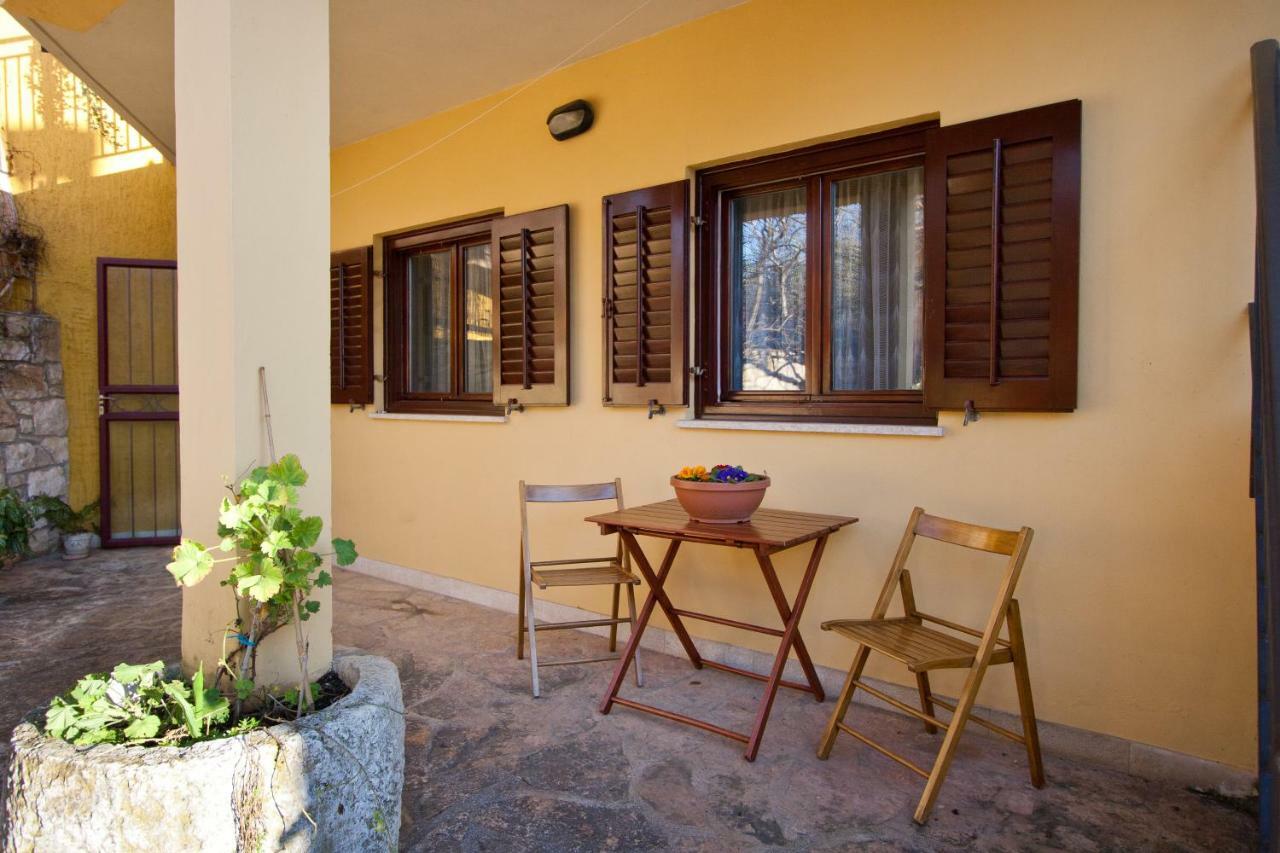 Apartments Redenta Tar-Vabriga Bagian luar foto